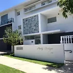 Location, Location, Location - Very Large Apartment Brisbane