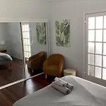 Holiday home Charming 1920's 4br Freestanding Plantation Qldr.