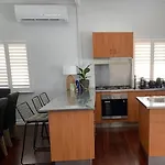 Holiday home Charming 1920's 4br Freestanding Plantation Qldr. Brisbane