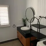 Holiday home Charming 1920's 4br Freestanding Plantation Qldr. Brisbane