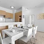 Artsy Destination Compact & Cosy 2 Bedroom At Valley * Brisbane