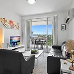 Artsy Destination Compact & Cosy 2 Bedroom Apart At Valley