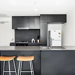 Brandnew Spacious And Stunning 1Bed Apartment