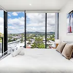 Brandnew Spacious And Stunning 1Bed Apartment