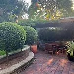 Garden 1brm Private & Spacious