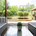 Garden 1brm Private & Spacious