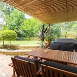 Garden 1brm Private & Spacious Apartment *