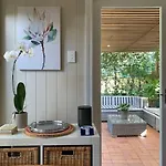 Garden 1brm Private & Spacious * Brisbane