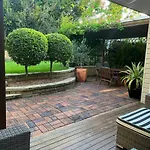 Garden 1brm Private & Spacious Brisbane