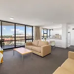1Br Cbd Apt The Best Location Pool Gym Sauna