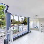 Spacious Newly Furnished 2Bed Apartment In South Brisbane