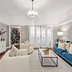 Evandale, 1920's Historic ,stunning And Modern With Amazing Views Holiday home