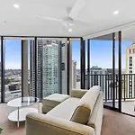 Story Bridge Brisbane City & River View 2 Bedroom With Car Park
