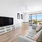 Brand New Luxurious 3 Level Townhouse