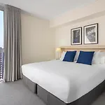 Oaks Brisbane Festival Suites