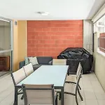 Quiet 1 Bedroom Apartment W Pool And, Walk To Qut - Kg4305