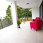 3Bdr Condo - 3 Parks - Sleeps 12 - 6Min To Cbd - Netflix - Wifi