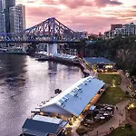 3Bdr Condo - 3 Parks - Sleeps 12 - 6Min To Cbd - Netflix - Wifi