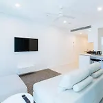 1bedroom 1bath 1carpark Wifi Gym Pool Apartment *