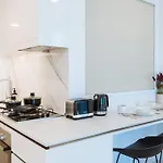 1bedroom 1bath 1carpark Wifi Gym Pool Brisbane