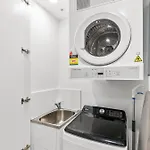 Apartment Great Views Pool High Level Boutique With Carpark Brisbane