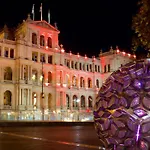 Valley Centre Stylish Boutique 2B Apt W Pool