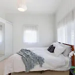 4B2B Retreat With Parking - 4Km To Brisbane Cbd