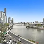 Brisbane Riverside Retreat