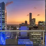 Breathtaking! 2Bed/2Bath/1Car/Pool ~ Cbd