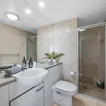 Dress Circle! 2bed/2bath/1car/amazing Views ~ Cbd Brisbane