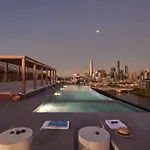 Conveniently Located 2Br Apt With Rooftop Pool At Milt