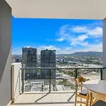 Soaring Skyline On Southside At Resort-Style Stay