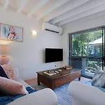 Tropical Dreaming In The Heart Of Indooroopilly