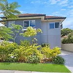 Nundah\'S Lush Haven - Serene Family Townhouse Escape