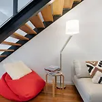 The Sun Catcher - A Trendy South Townhouse Holiday home