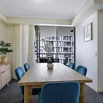 Of Brissie - Chic Resort-style Cbd Living Apartment Brisbane