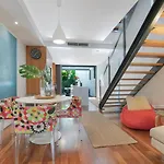 Holiday home The Sun Catcher - A Trendy South Townhouse