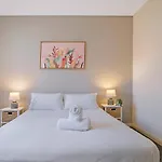 Of Brissie - Chic Resort-style Cbd Living Brisbane