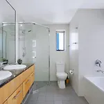 Apartment Of Brissie - Chic Resort-style Cbd Living Brisbane