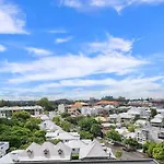 \'Brightly Boutique\' A Cbd Resort-Style Escape