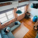 Trendy Industrial-style Loft In Fortitude Valley Brisbane