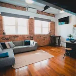 Trendy Industrial-Style Loft In Fortitude Valley