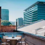 Trendy Industrial-style Loft In Fortitude Valley Apartment *