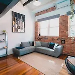 Trendy Industrial-style Loft In Fortitude Valley Apartment Brisbane