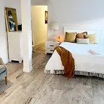 Bardon Beauty Spacious Ground Floor Apartment