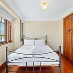 Toowong - Stunning Sweet 3Br Family House