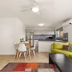Kozyguru / Mt Gravatt East / 3 Bed House Qmg030 *