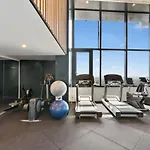 Apartment Panoramic 3-bedroom Skyscape With Free Parking