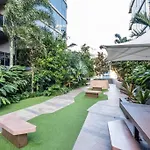 Artistic South Brisbane 2 Bedroom Apartment With Parking