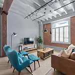 Luxurious Woolstore Living! ~Teneriffe